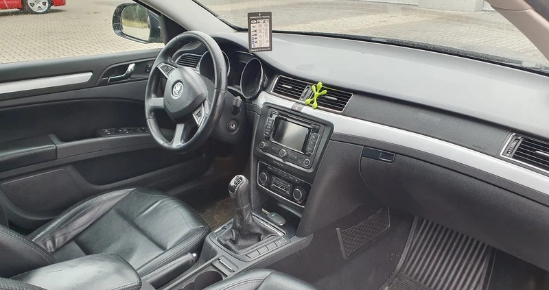 Skoda Superb cena 35000 przebieg: 288639, rok produkcji 2015 z Prochowice małe 37